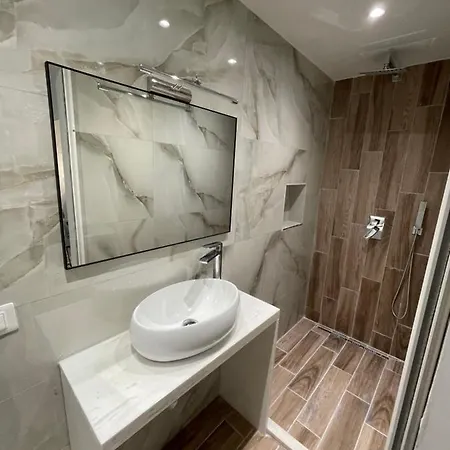 Le Petit Apartment Tirana