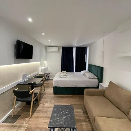 Le Petite Apartment *